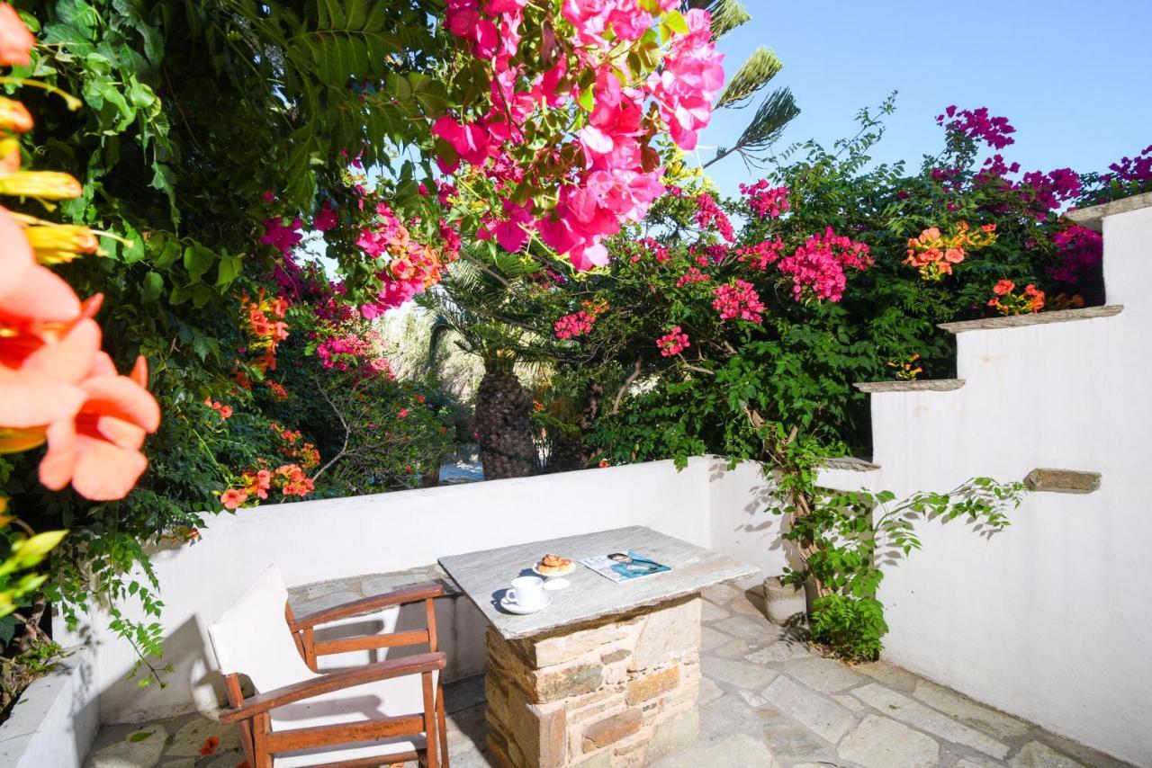 Golden Beach Studios & Suites Tinos Екстер'єр фото