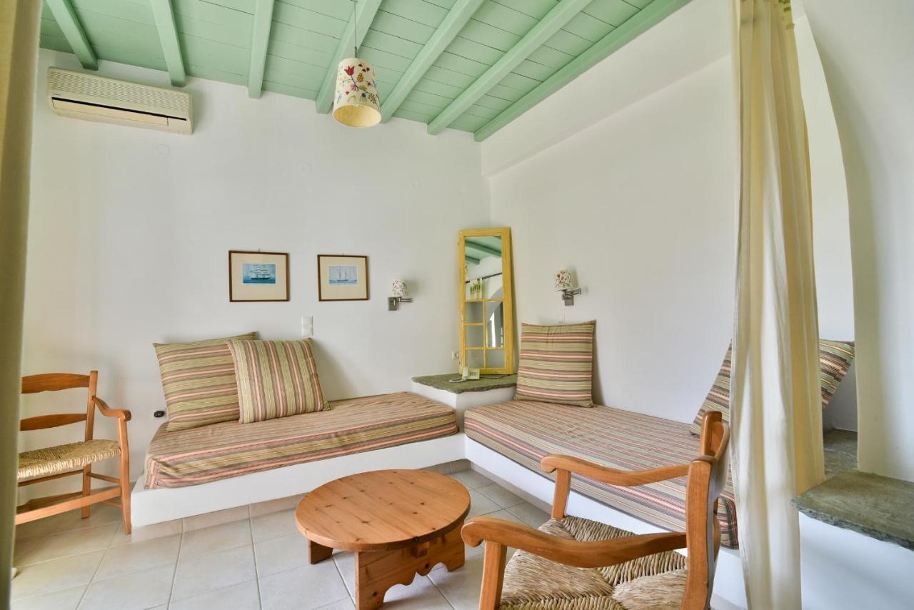 Golden Beach Studios & Suites Tinos Екстер'єр фото