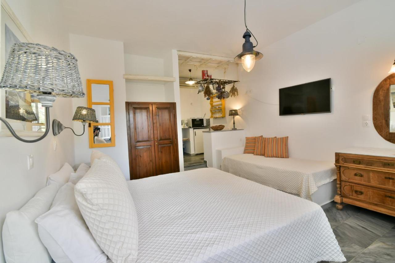 Golden Beach Studios & Suites Tinos Екстер'єр фото